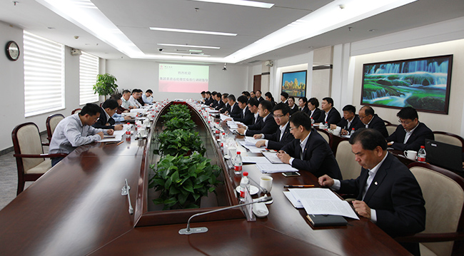 集團姜巖總經(jīng)理一行到焦作中旅銀行調(diào)研指導工作（圖）