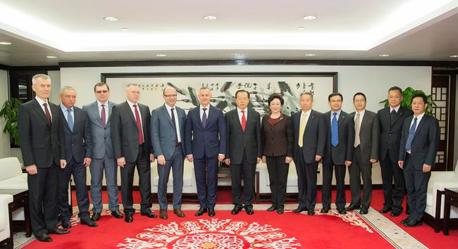 集團(tuán)熱情接待白俄羅斯第一副總理馬丘舍夫斯基一行（圖）