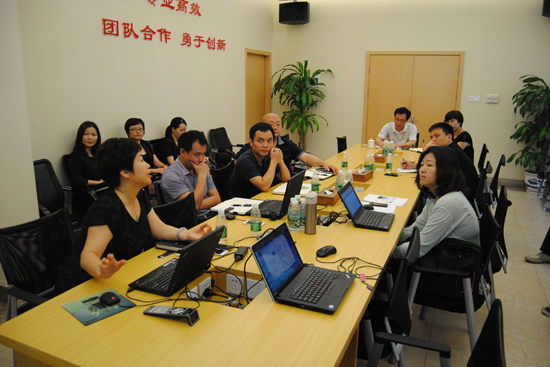 中免集團(tuán)董事長(zhǎng)、總經(jīng)理彭輝蒞臨三亞免稅店視察指導(dǎo)工作