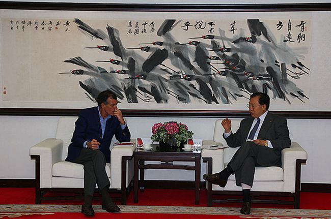 張學武董事長會見地中海俱樂部（ClubMed）總裁一行（圖）