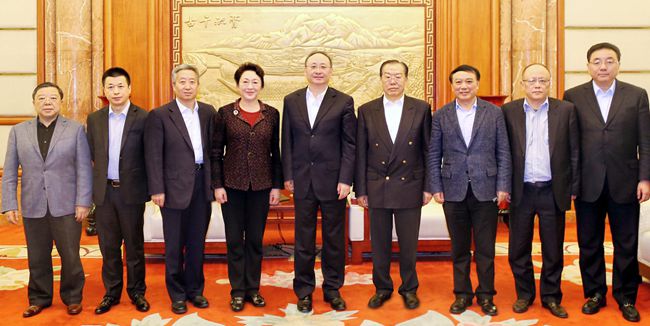 集團領導會見四川省尹力省長（圖）
