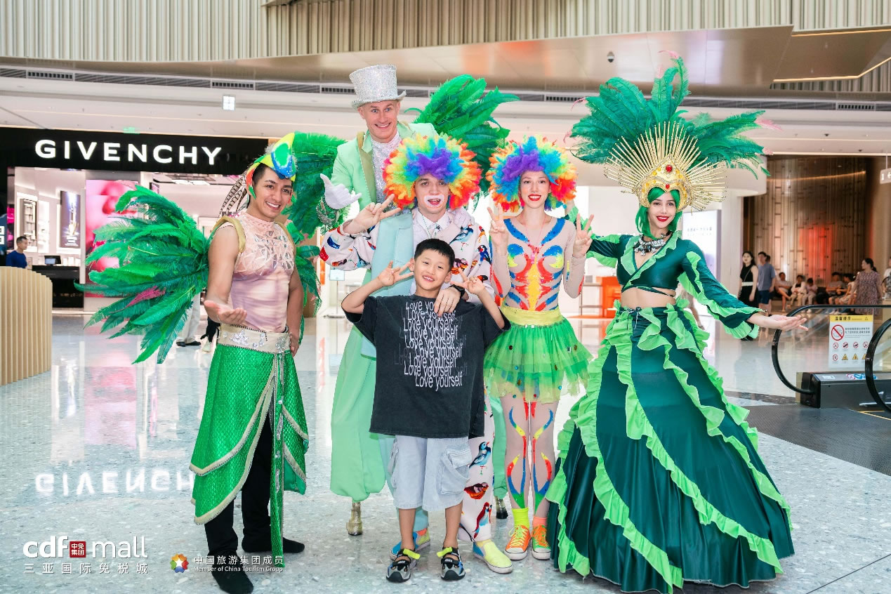 引領(lǐng)風(fēng)潮樹標(biāo)桿，cdf三亞國際免稅城十年免稅購物創(chuàng)新實(shí)踐